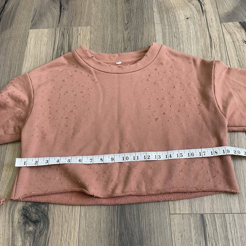ALO Yoga Fierce Distressed Crewneck Cropped Pullover Sweatshirt Size XS Small * - Picture 7 of 10